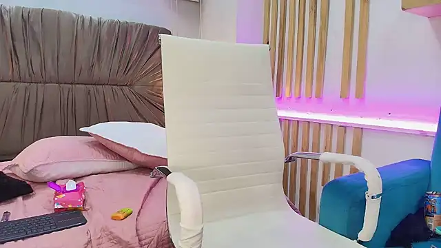 Dakashyten Live XXX-Chat