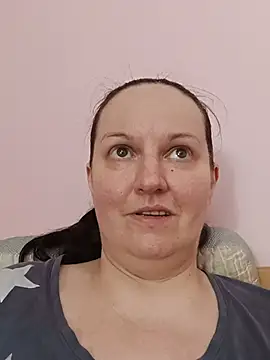 Živý XXX chat BustyLadyAlma