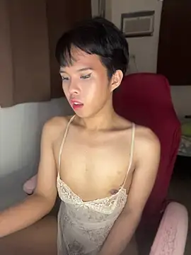Chat +18 de Plaxxxtique ao vivo