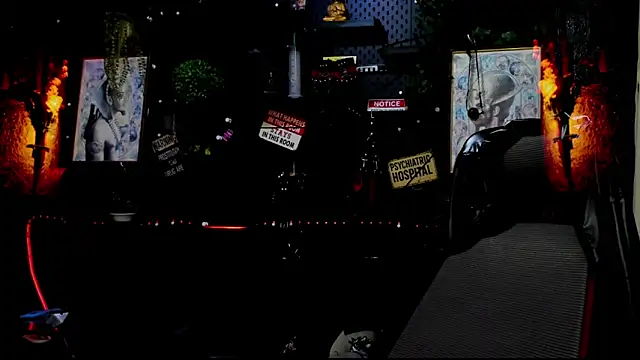 LexHardy's Live XXX Chat
