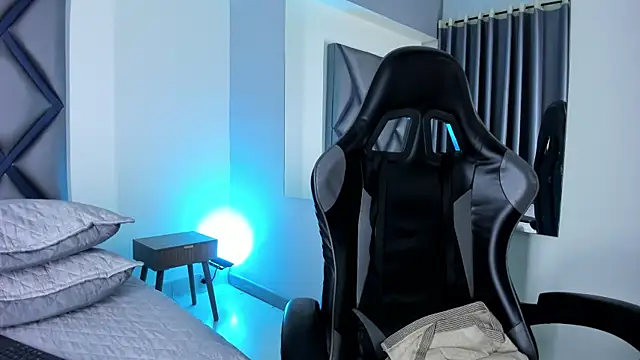 О нлайн чат XXX Chilli_willix