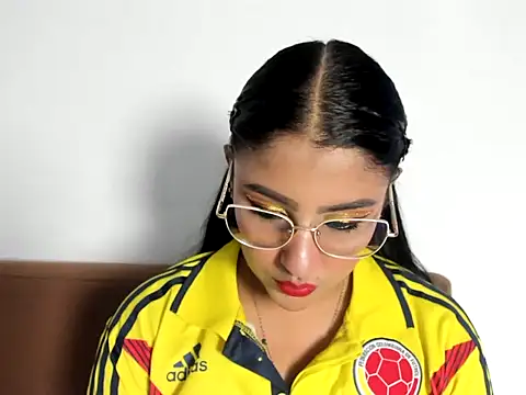 Chatroom XXX en direct de TatyGomez_