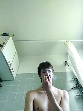 Toyjungee élő XXX-chatje