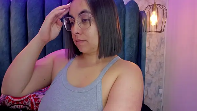 nalalye_cruzz_'s Live XXX Chat