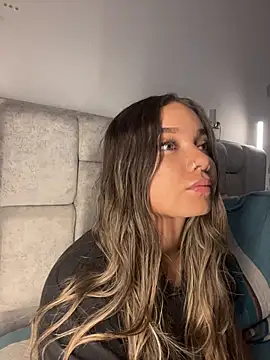 Czat XXX na żywo – AnnyLopezzz_