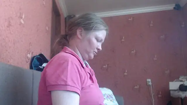 XXX chat uživo modela CharleyReid