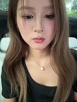 XXX chat uživo modela yuki_june