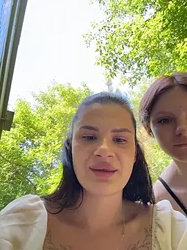 NinaParri's Live XXX Chat