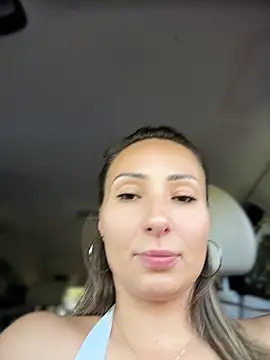 Wonder_Kari live XXX chat