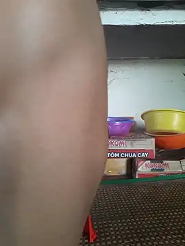 Sembang XXX Secara Langsung -Tara-a