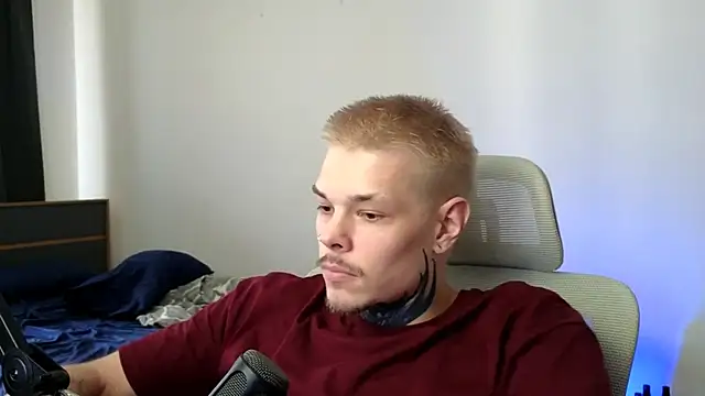 Chatroom XXX en direct de DENIS_HERE