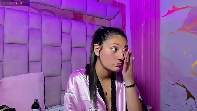 Chat +18 de _Luna_Bennett ao vivo