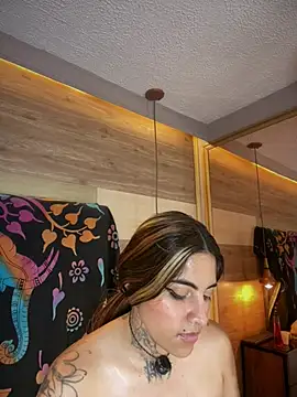 Cori_Paige Chat XXX in diretta