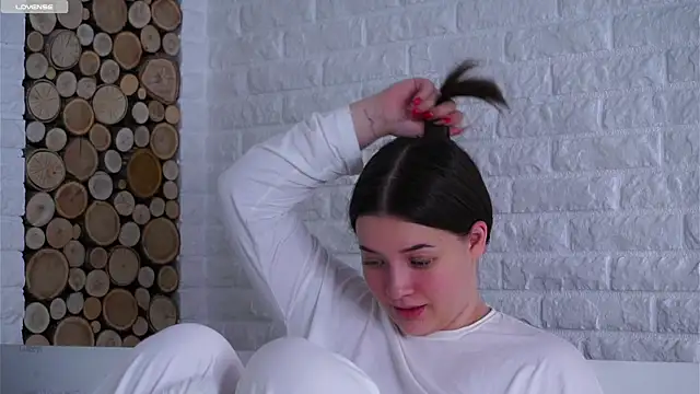 XXX chat uživo modela LowOncoming