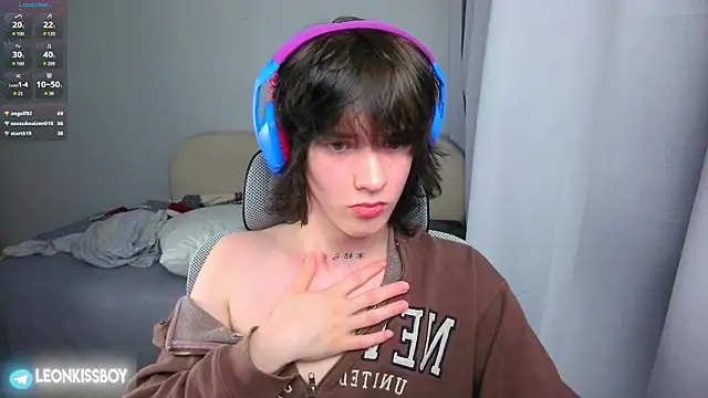 LeonBoykisser Chat XXX live