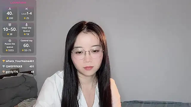 77-Vicky Live XXX Chat