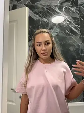 BarbieDoll13 Chat XXX live
