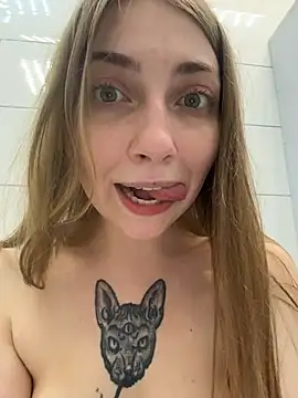 Sunny___Bunny Adlı Modelin Canlı XXX Sohbeti