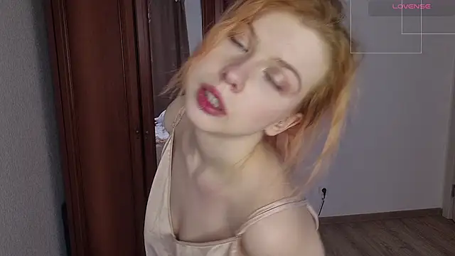 LynetHakes – Live XXX-chat