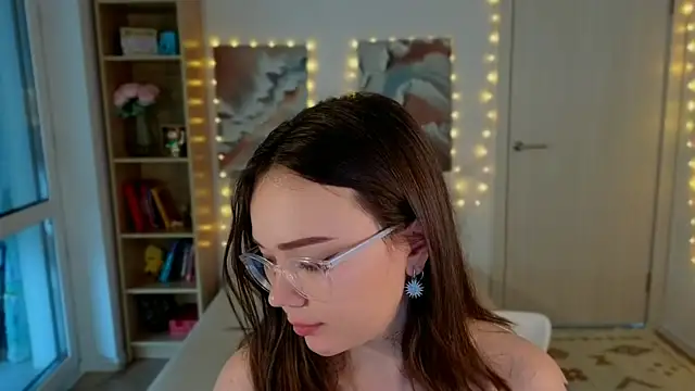 Chat +18 de MilenaSaint ao vivo