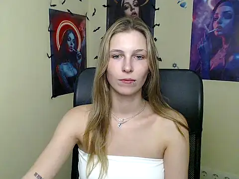StrangerGi: απευθείας συνομιλία ΧΧΧ