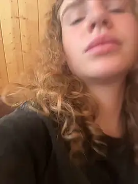 nemesidaM live XXX chat