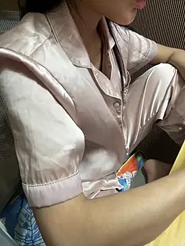 Mina048のライブXXXチャット