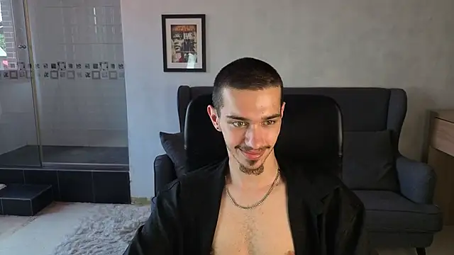 Chatroom XXX en direct de KaydenDrew