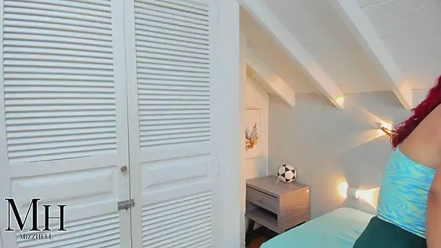 MizzHell Chat XXX live