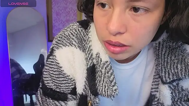 karim_v_v's Live XXX Chat