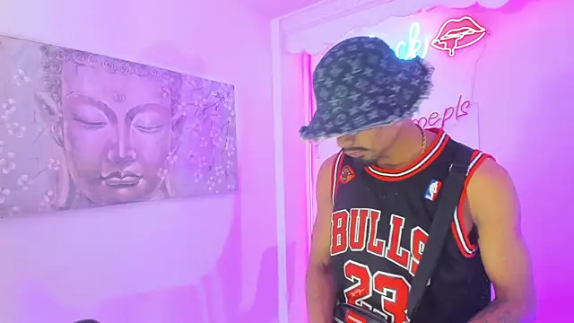 Rpoolrboy live XXX chat