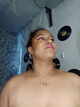 medusafox_'s Live XXX Chat