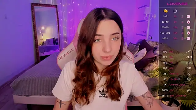 Chat XXX en directo de CharliGrace_