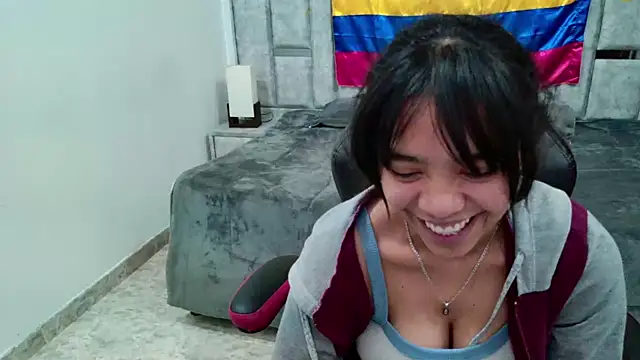 laureentt_ Chat XXX live