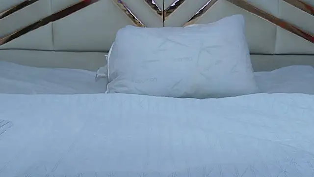 XXX chat uživo modela missfoster