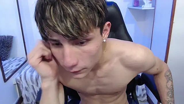 Yao_23 Live XXX-chat