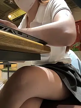 Lina-Xuka81's Live XXX Chat