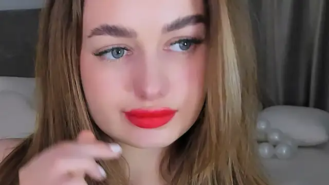 MiracleCurly Chat XXX in diretta