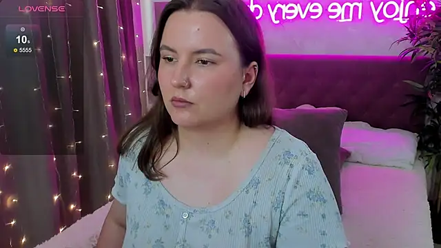 Chat XXX en directo de FeralPeach