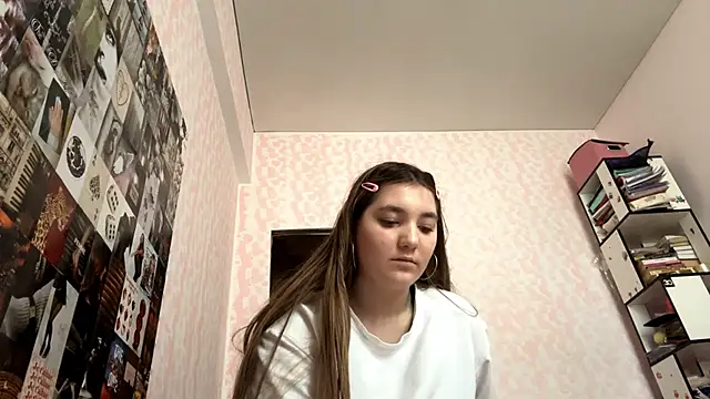 JanineThielman Adlı Modelin Canlı XXX Sohbeti