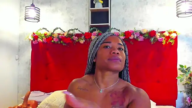 Chatroom XXX en direct de SilvannaFit