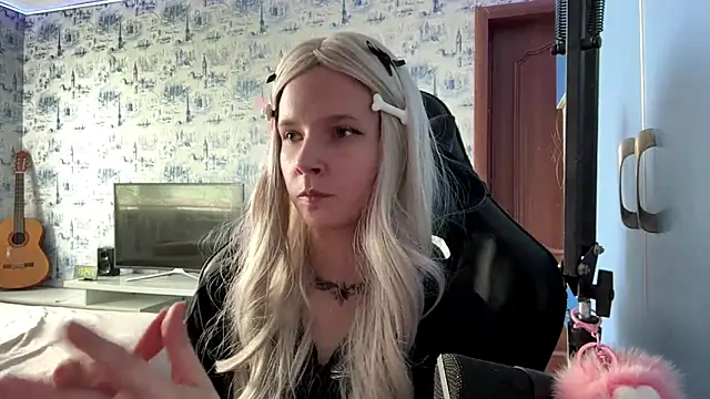 PlumbicPart Live XXX-chat