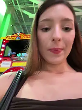 LilluKatten's Live XXX Chat