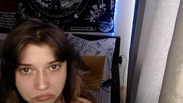 Chatroom XXX en direct de AlienforTwenty