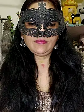 BhabhiPooja69 Adlı Modelin Canlı XXX Sohbeti