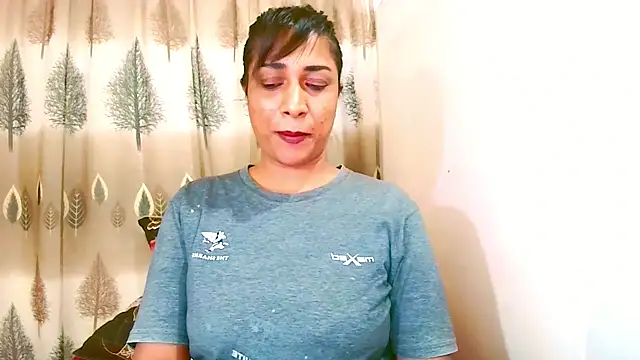 Chat XXX ao vivo de Indian_Erotic69