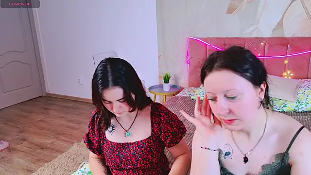 RuthHalll live XXX chat