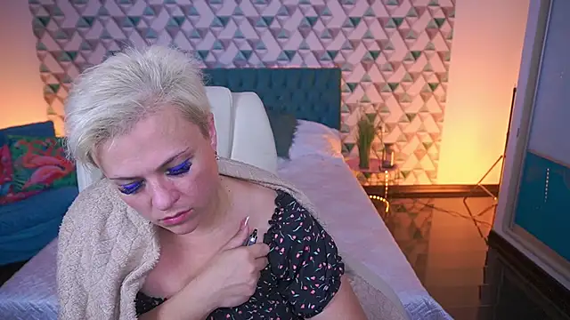 CrystalVibe Chat XXX live