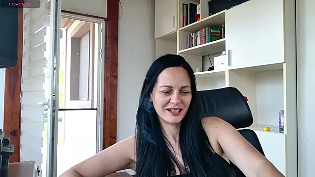 Živý XXX chat MiriamDelyn