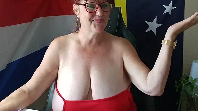 GrandJo69's Live XXX Chat